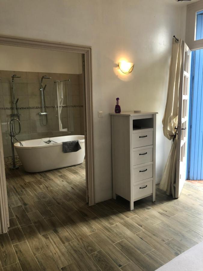 Le Marronnier Bed & Breakfast Saint-Genies-de-Fontedit Bagian luar foto